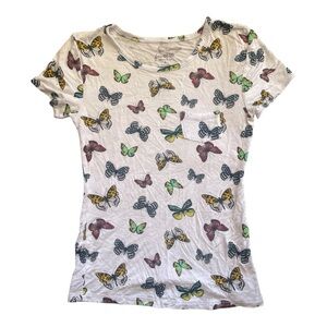 Rue21 White 🦋 Butterfly Print Short Sleeve Tee